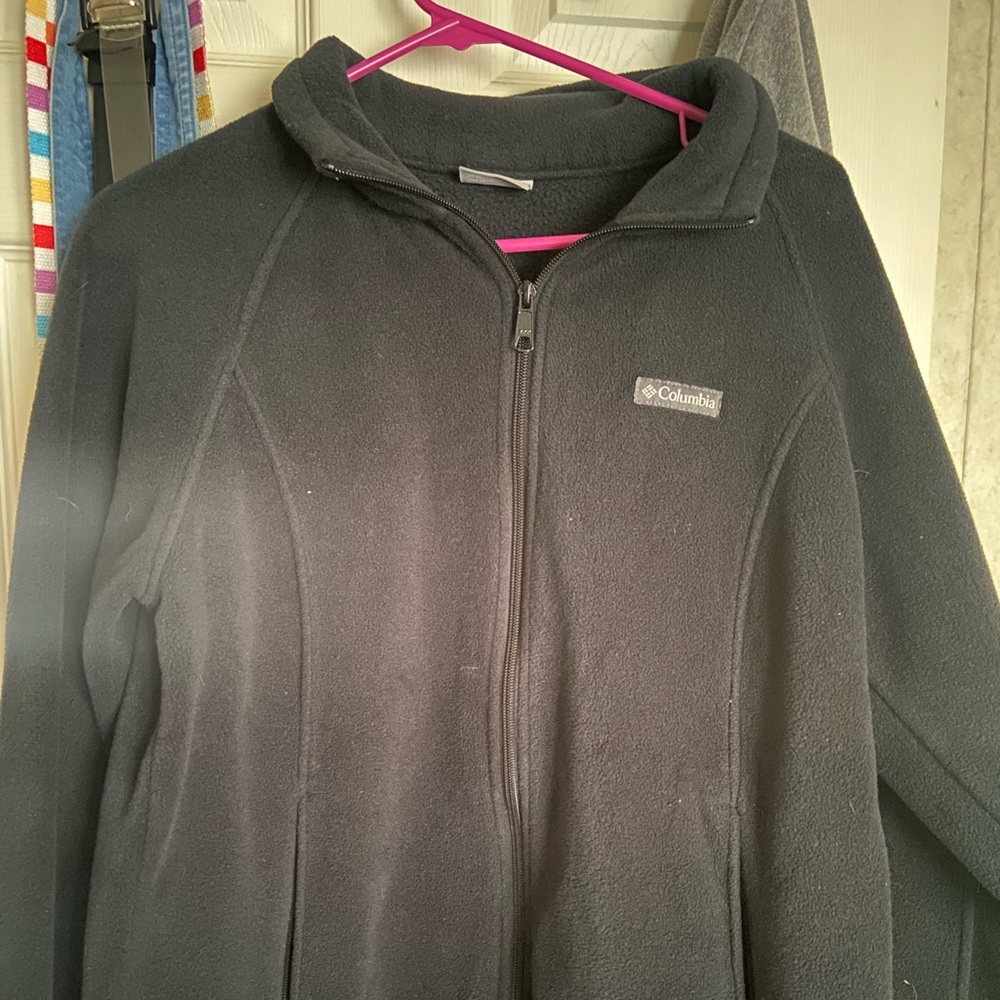 Women’s Columbia fleece jacket